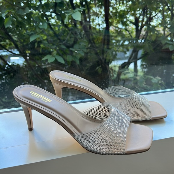 NWOT Cushionaire Memory Foam Slides - Picture 2 of 6